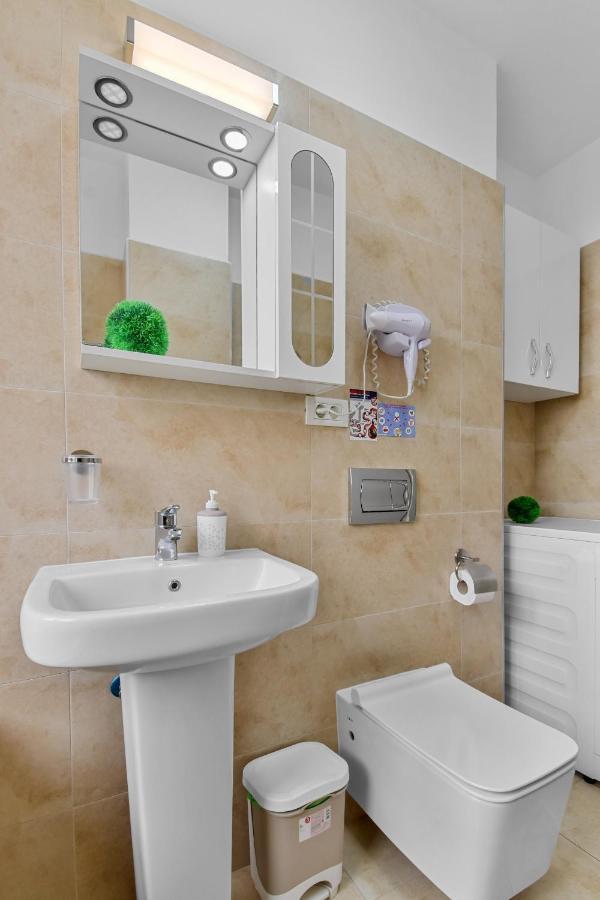 Appartement Modern In New Building With Panoramic View à Braşov Extérieur photo