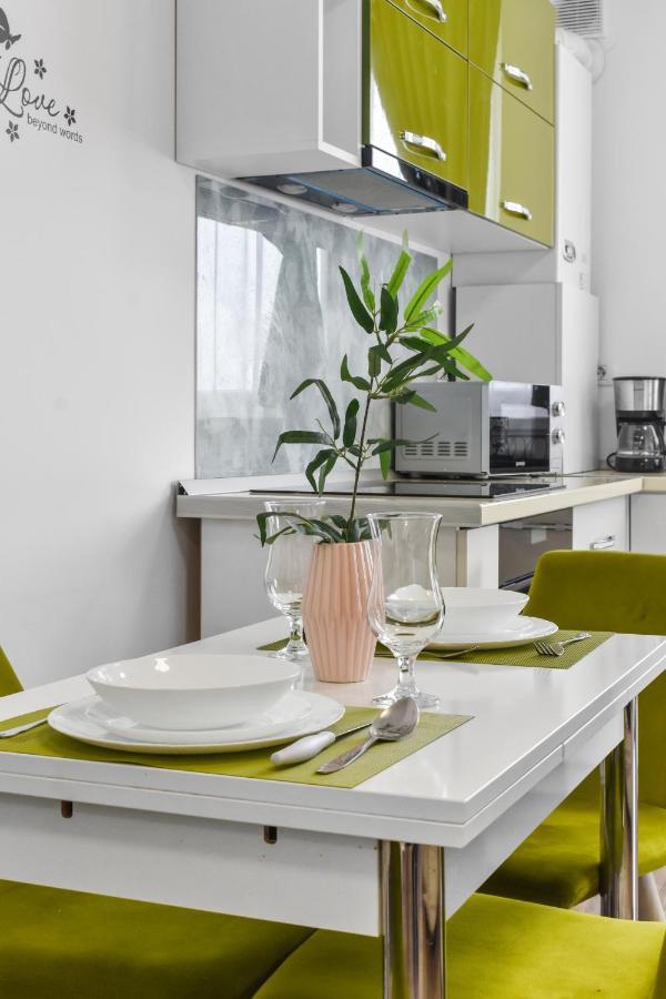 Appartement Modern In New Building With Panoramic View à Braşov Extérieur photo