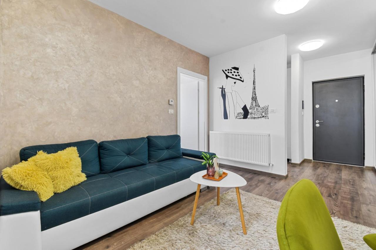Appartement Modern In New Building With Panoramic View à Braşov Extérieur photo
